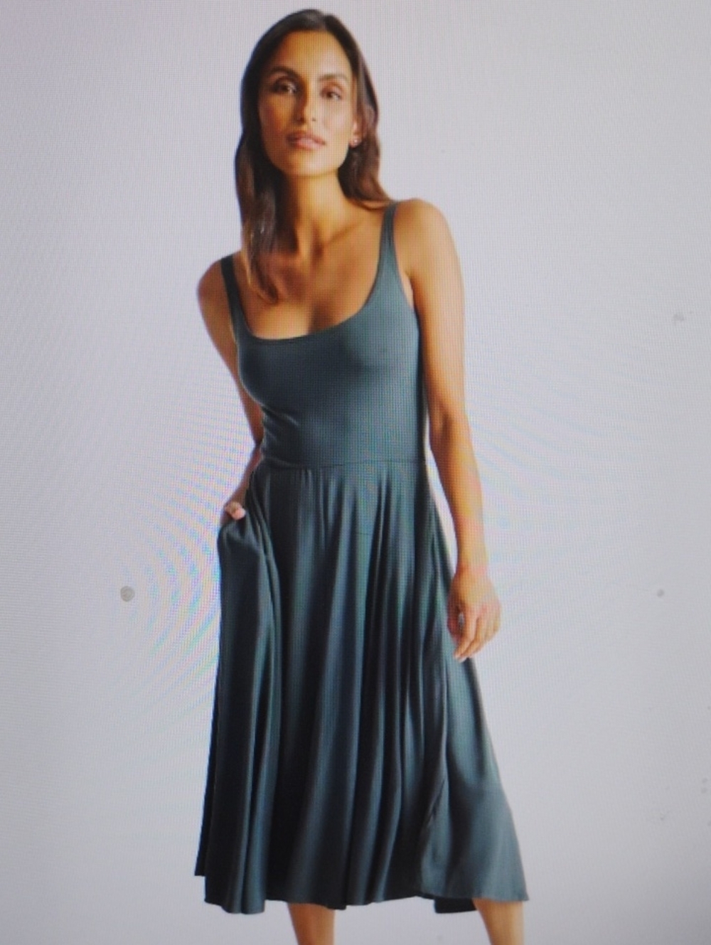 Quince Sleeveless Scoop Tencil Midi Dress in Olive Green